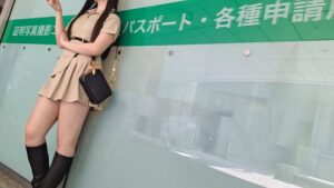 パスポート申請中のツンデレ美女！むっちりボディに隠された本性