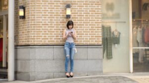 清楚な保育園の先生れお。普段の姿からは想像できない、全身が痙攣するほど淫らな秘密。