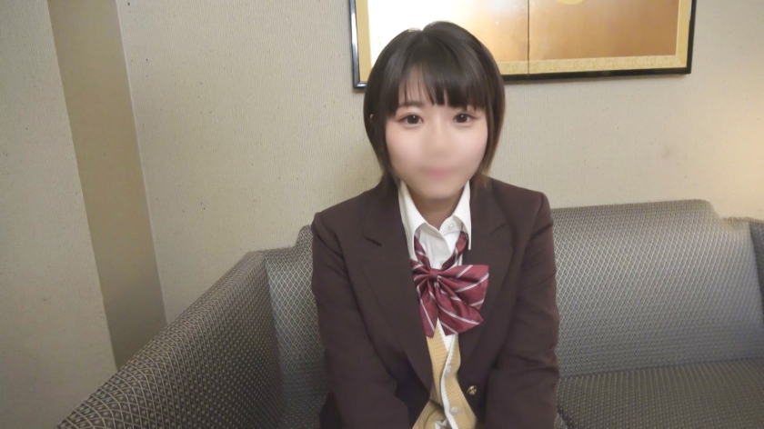 りく【出会って間もないおじさんに本中を許す隠れヤリマン】【人生初ラブホ】【背徳的なピチピチボディ】【ピンチク貧乳属性】【セクシーウェイトレスコスで2回戦目】【中出し&顔射フィニッシュ】